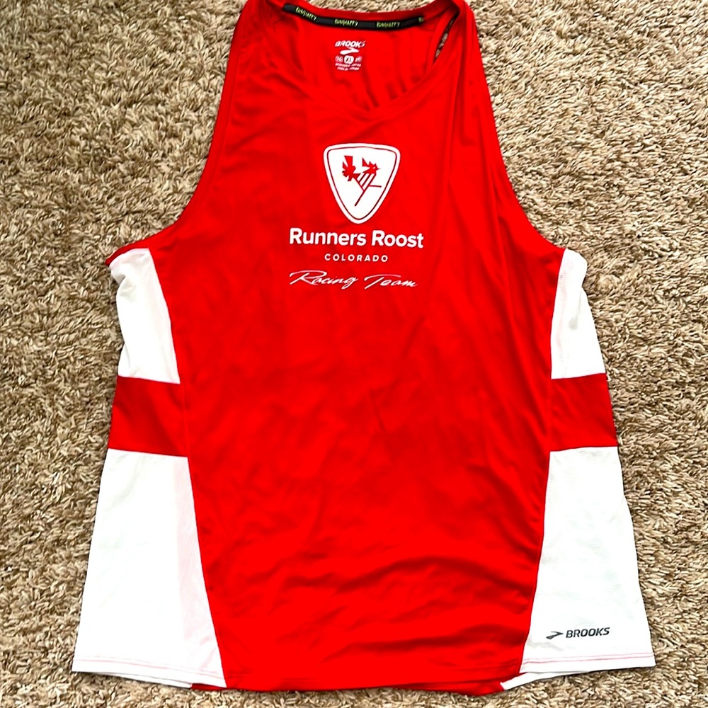 Brooks Runners Roost Running Tank Singlet